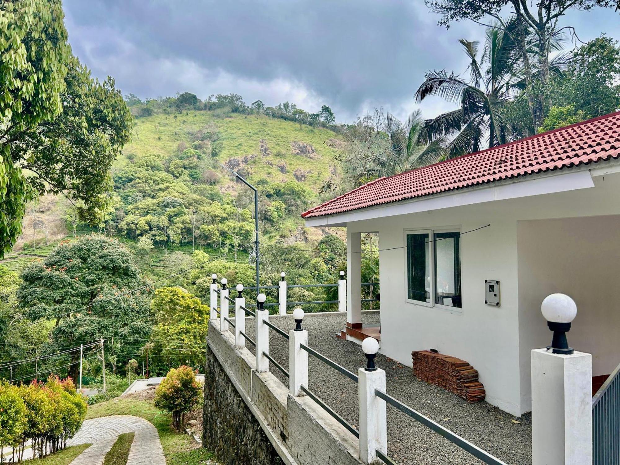 Misty Heights Peermade - Private Mountain Villa Retreat Vandiperiyār Екстериор снимка